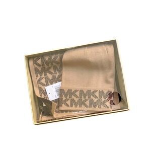 NEW MICHAEL KORS Dark Camel Metallic Logo Beanie & Scarf Set